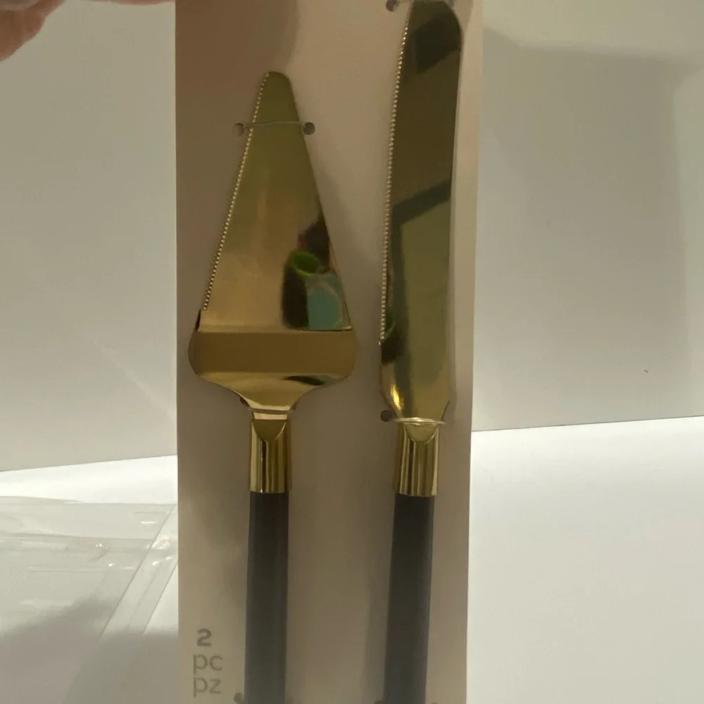 David Tutera Gold Cake Knife & Server Set Wood Handles Wedding Movie Prop NEW